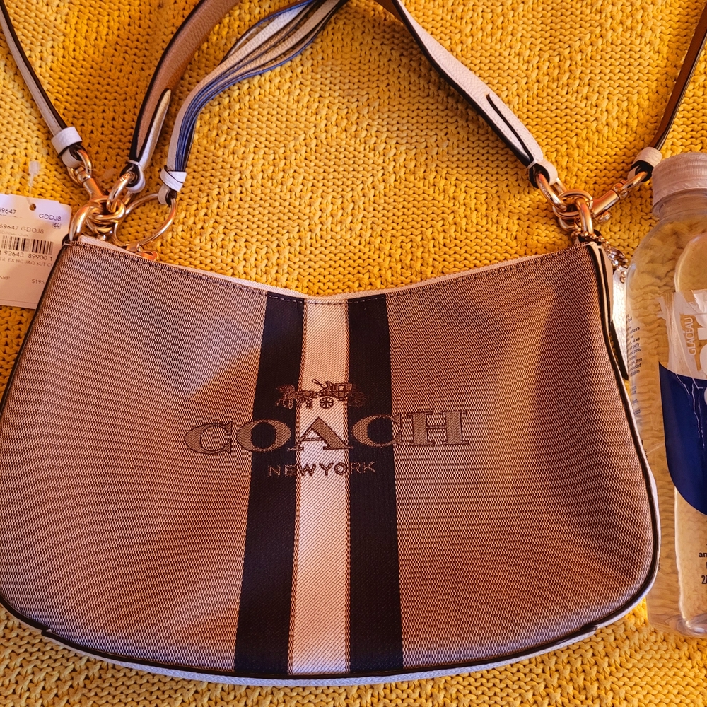 Coach Women's Tan and Brown Shoulder Bag